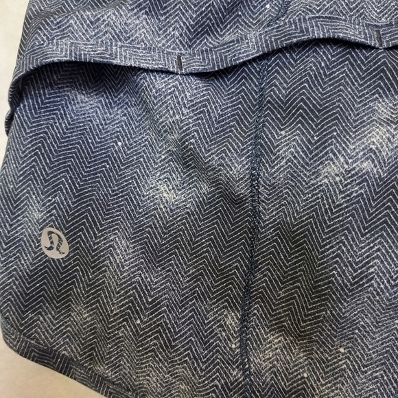 𝅺lululemon Speed Short Mini Diffusion‎ - Picture 3 of 7